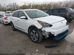 KNDCE3LG7K5015349 2019 KIA NIRO