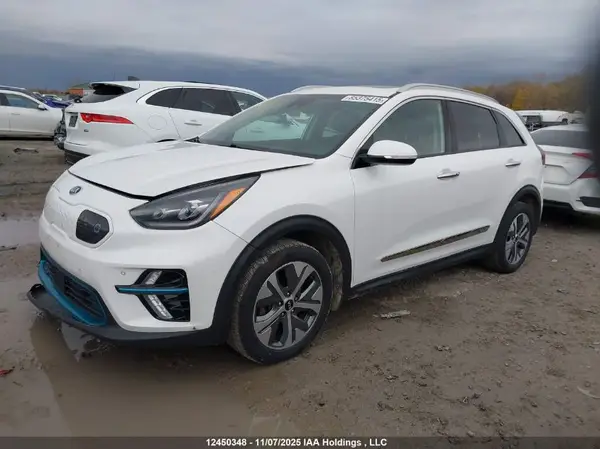 KNDCE3LG7K5015349 2019 KIA NIRO - Image 2
