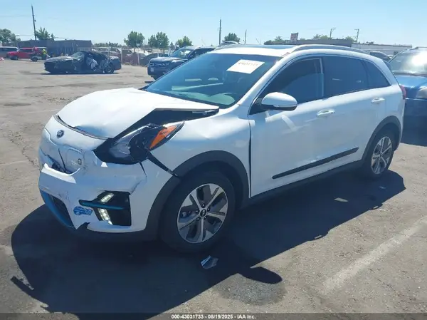 KNDCE3LG7L5080350 2020 KIA NIRO - Image 2