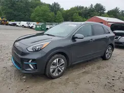 KNDCE3LG7N5135835 2022 KIA NIRO