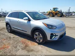 KNDCE3LG8L5048717 2020 KIA NIRO