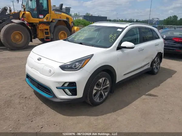 KNDCE3LG8L5056574 2020 KIA NIRO - Image 2