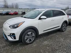 KNDCE3LG8L5067445 2020 KIA NIRO