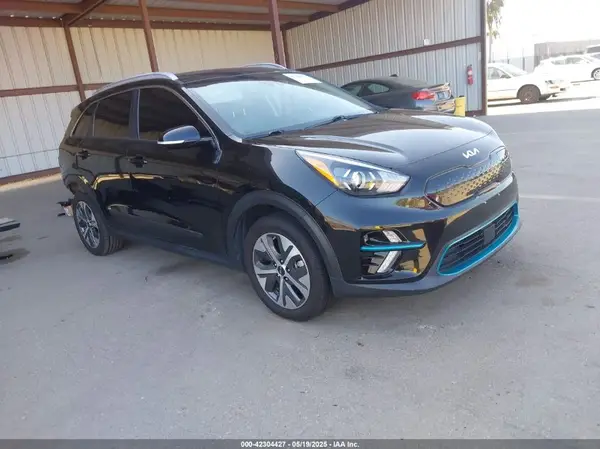 KNDCE3LG8N5134984 2022 KIA NIRO - Image 1