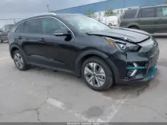 KNDCE3LG9K5009990 2019 KIA NIRO