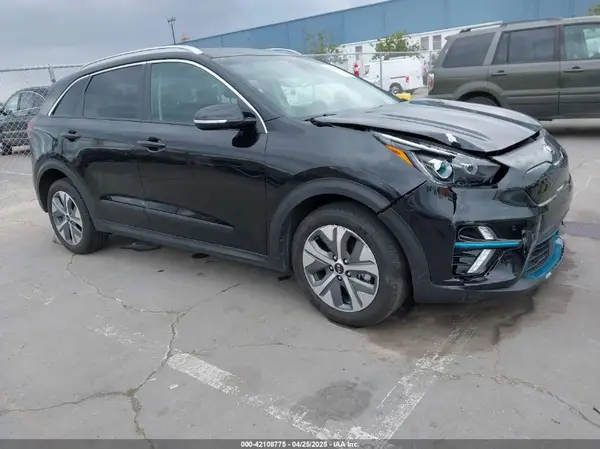 KNDCE3LG9K5009990 2019 KIA NIRO - Image 1