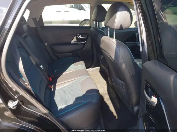 KNDCE3LG9K5018754 2019 KIA NIRO - Image 8