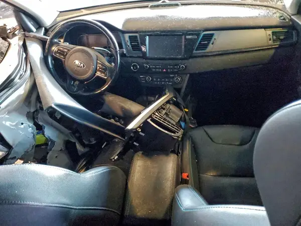 KNDCE3LG9K5019290 2019 KIA NIRO - Image 8