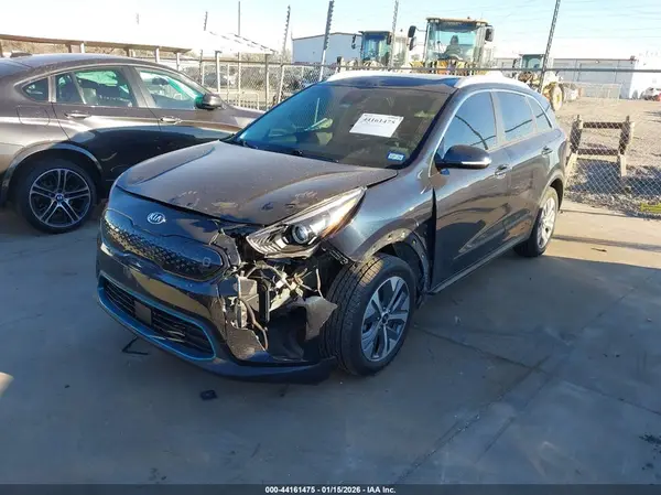KNDCE3LG9L5035197 2020 KIA NIRO - Image 2