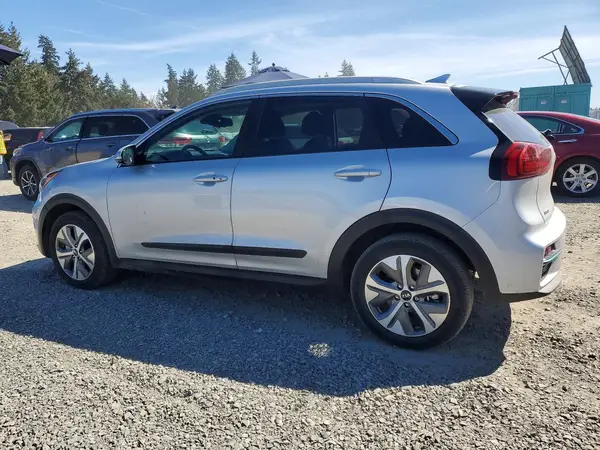 KNDCE3LG9L5036818 2020 KIA NIRO - Image 2