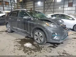 KNDCE3LG9M5104830 2021 KIA NIRO