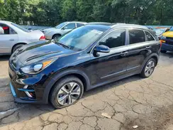 KNDCE3LGXK5020027 2019 KIA NIRO