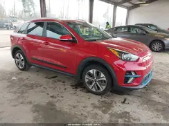KNDCE3LGXN5124912 2022 KIA NIRO