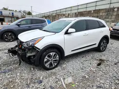 KNDCE3LGXN5132783 2022 KIA NIRO