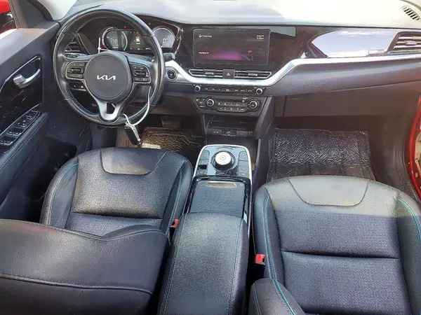 KNDCE3LGXN5135232 2022 KIA NIRO - Image 8