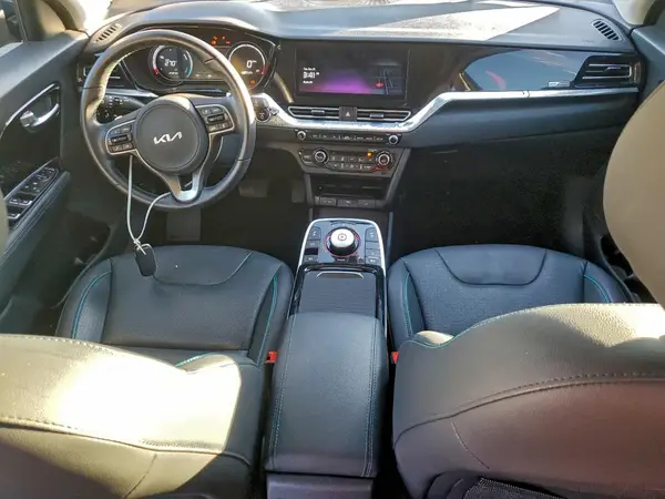 KNDCE3LGXN5144951 2022 KIA NIRO - Image 8