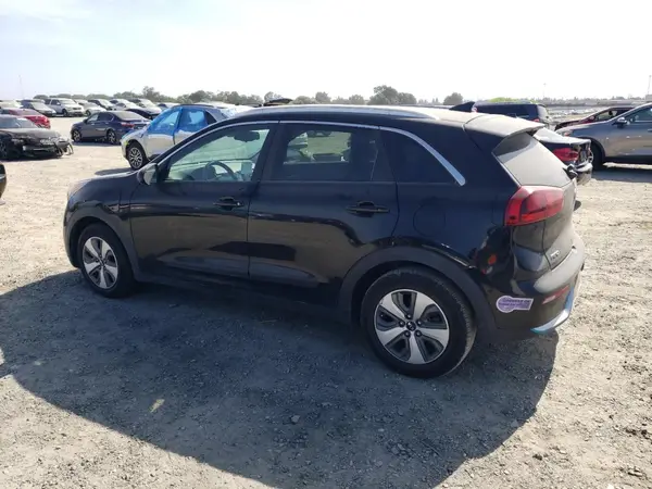 KNDCM3LD0K5252189 2019 KIA NIRO - Image 2