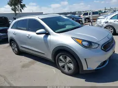 KNDCM3LD0K5337629 2019 KIA NIRO