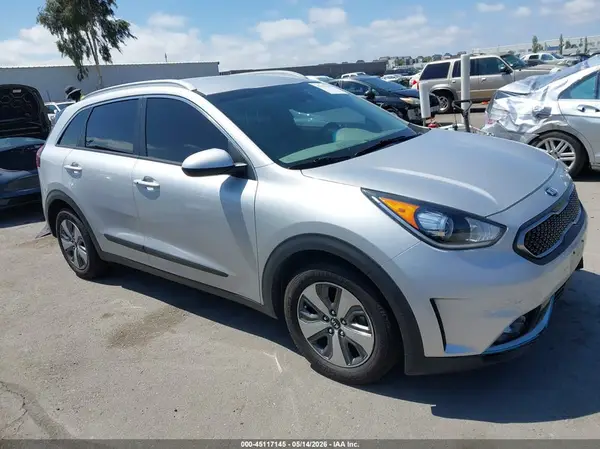 KNDCM3LD0K5337629 2019 KIA NIRO - Image 1