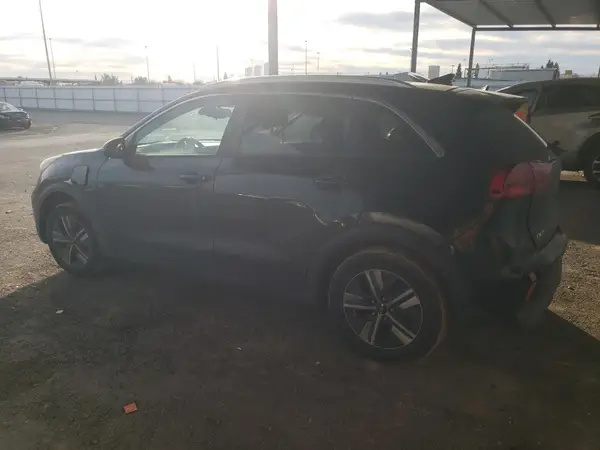 KNDCM3LD0N5514619 2022 KIA NIRO - Image 2