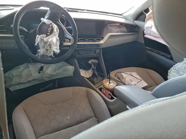 KNDCM3LD0N5543411 2022 KIA NIRO - Image 8