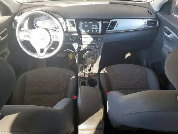 KNDCM3LD1J5212623 2018 KIA NIRO - Image 8