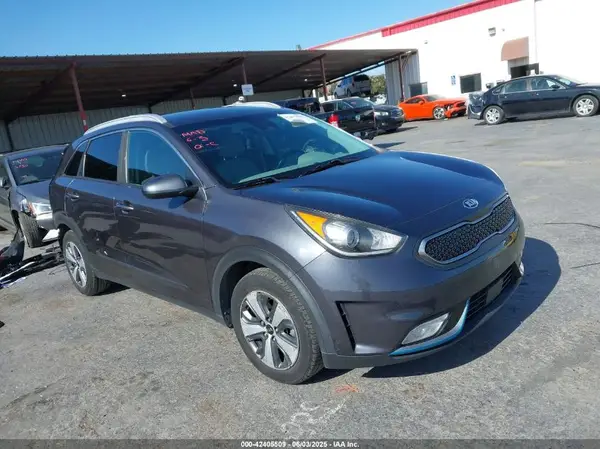 KNDCM3LD1K5216916 2019 KIA NIRO - Image 1