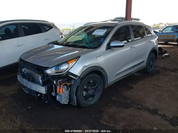 KNDCM3LD1K5232291 2019 KIA NIRO - Image 2