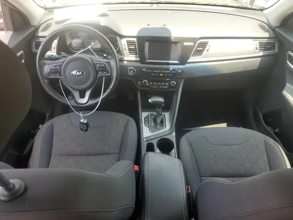 KNDCM3LD1K5290532 2019 KIA NIRO - Image 8