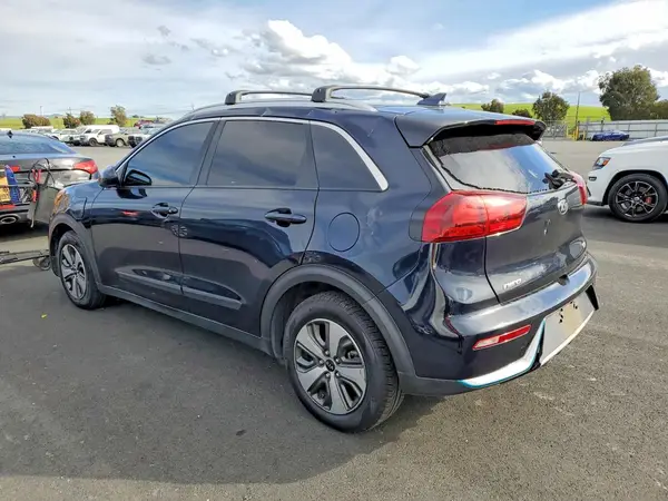 KNDCM3LD2J5180314 2018 KIA NIRO - Image 2