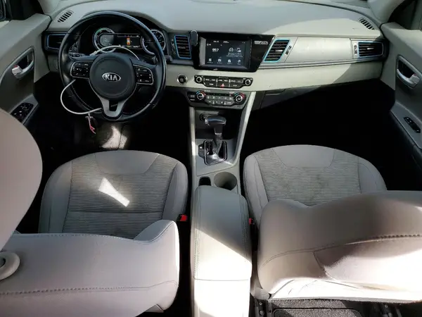 KNDCM3LD2J5180314 2018 KIA NIRO - Image 8