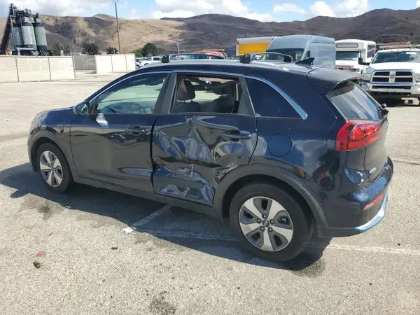 KNDCM3LD2K5282701 2019 KIA NIRO - Image 2
