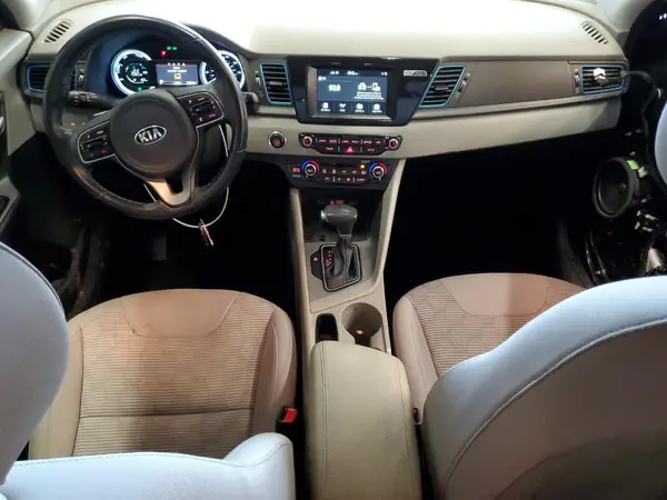 KNDCM3LD3K5316015 2019 KIA NIRO - Image 8