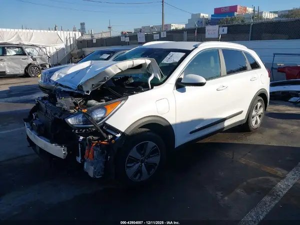 KNDCM3LD4K5234343 2019 KIA NIRO - Image 2
