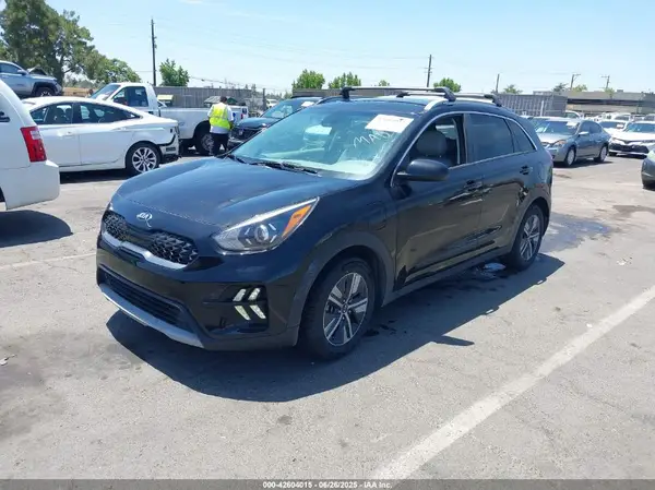 KNDCM3LD4L5390755 2020 KIA NIRO - Image 2