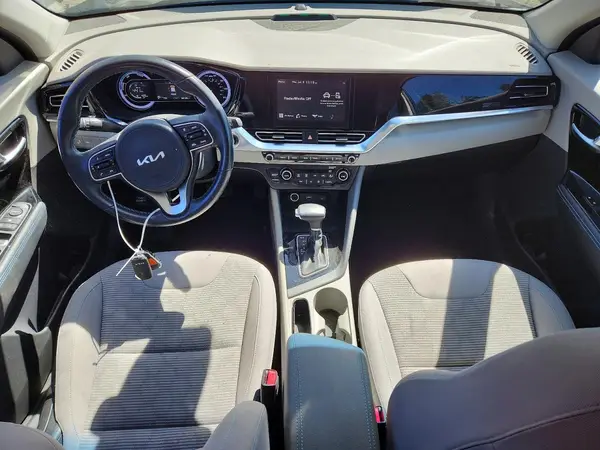 KNDCM3LD4N5495993 2022 KIA NIRO - Image 8