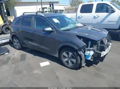 KNDCM3LD5J5204315 2018 KIA NIRO