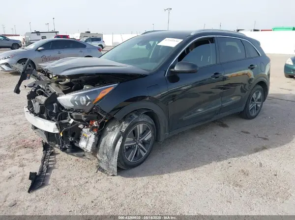 KNDCM3LD5L5391204 2020 KIA NIRO - Image 2