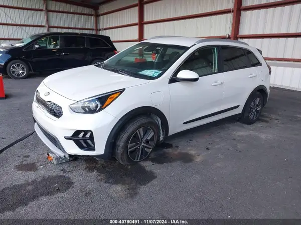 KNDCM3LD5L5391736 2020 KIA NIRO - Image 2