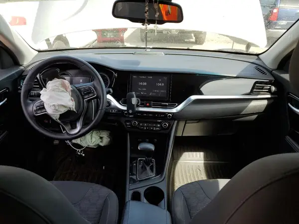 KNDCM3LD5N5496117 2022 KIA NIRO - Image 8