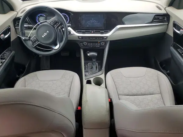 KNDCM3LD5N5543744 2022 KIA NIRO - Image 8