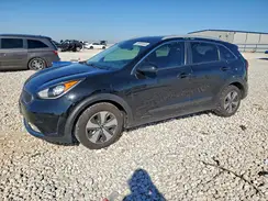 KNDCM3LD6J5202069 2018 KIA NIRO