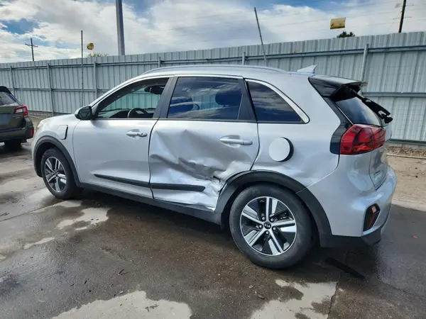 KNDCM3LD6L5391227 2020 KIA NIRO - Image 2