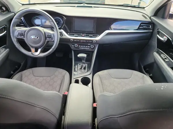 KNDCM3LD6L5391227 2020 KIA NIRO - Image 8