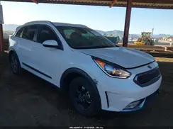 KNDCM3LD7K5299395 2019 KIA NIRO