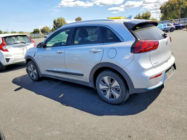 KNDCM3LD7K5343329 2019 KIA NIRO - Image 2