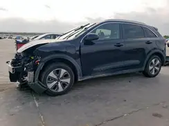 KNDCM3LD7K5354427 2019 KIA NIRO