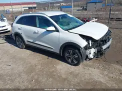 KNDCM3LD7N5518599 2022 KIA NIRO