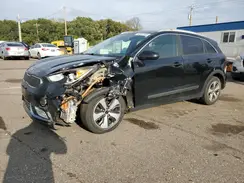KNDCM3LD8J5143882 2018 KIA NIRO