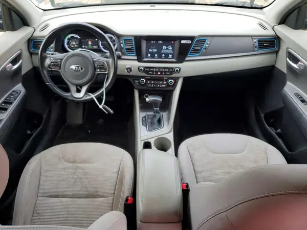 KNDCM3LD8J5188305 2018 KIA NIRO - Image 8